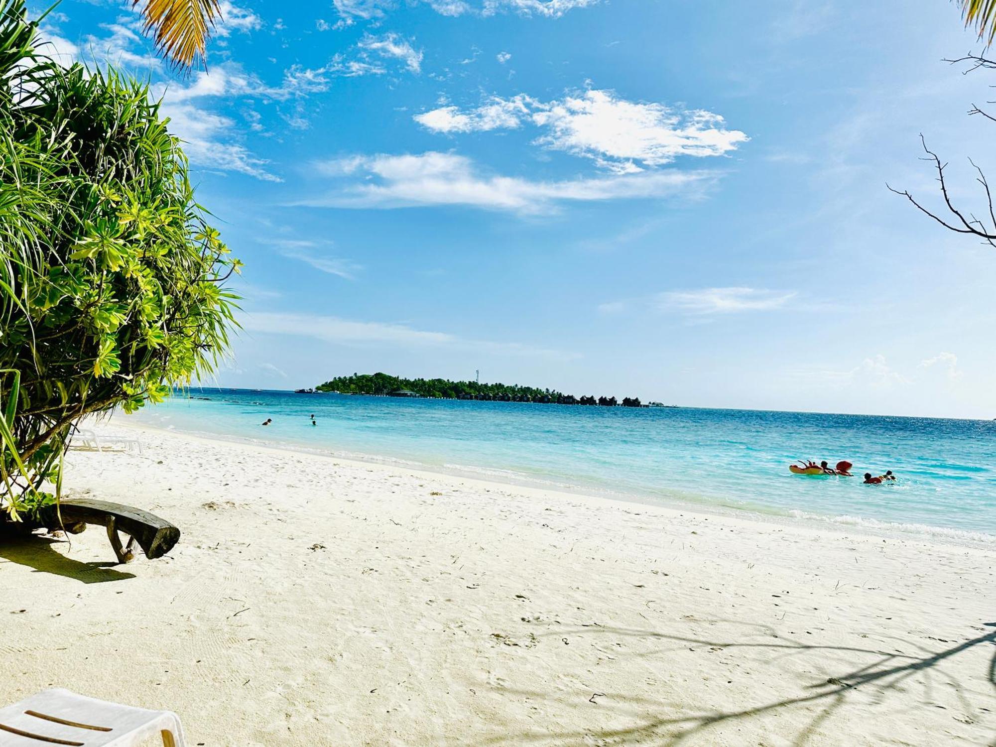 Paguro Seaview Hotel Bodufolhudhoo Buitenkant foto